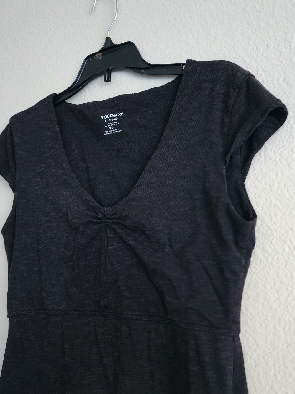torrid Black Cap-Sleeve V-Neck Midi Dress - Picture 6 of 10